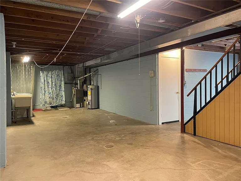 6121 Old William Penn Hwy — Photo 26