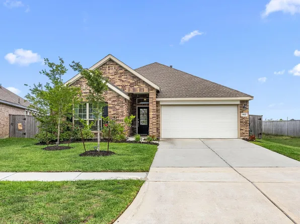 9802 Highland Harvest Dr, Baytown, TX 77521