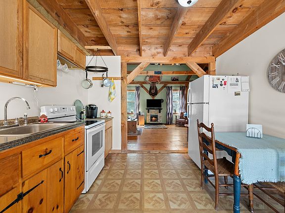 4th image of 89 Morrison Road #14