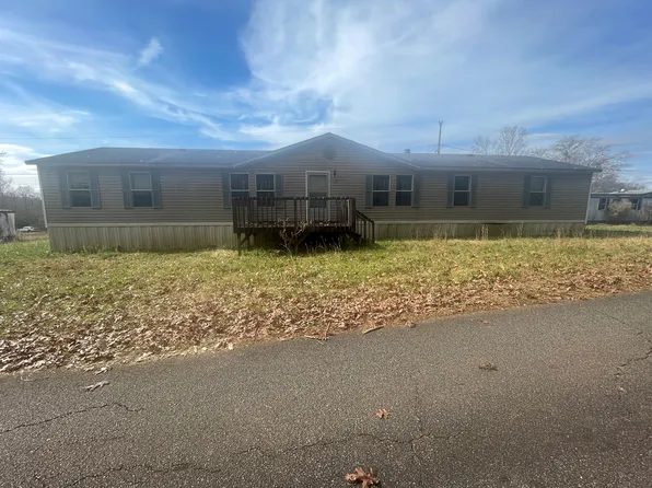 220 Miller Rd, Campobello, SC 29322