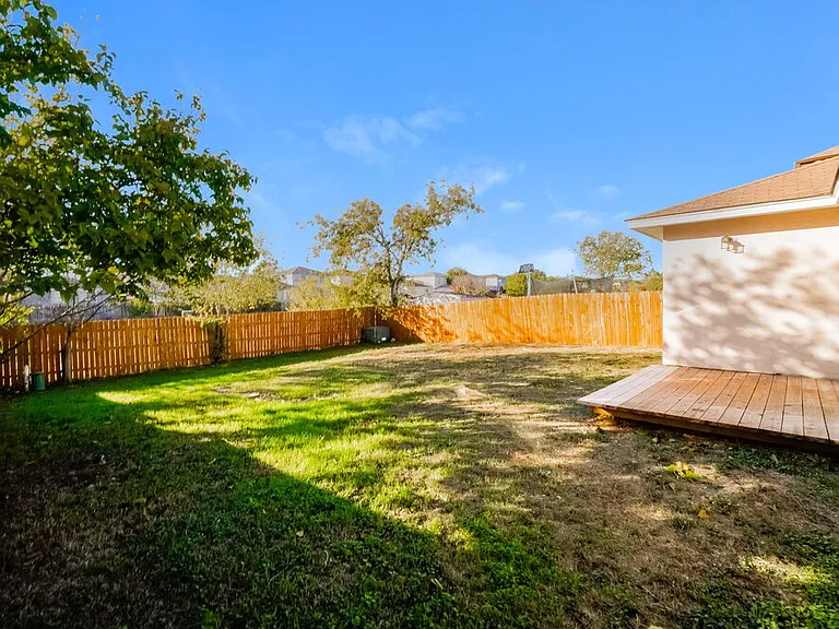 3605 Candlebrook Ln — Photo 15