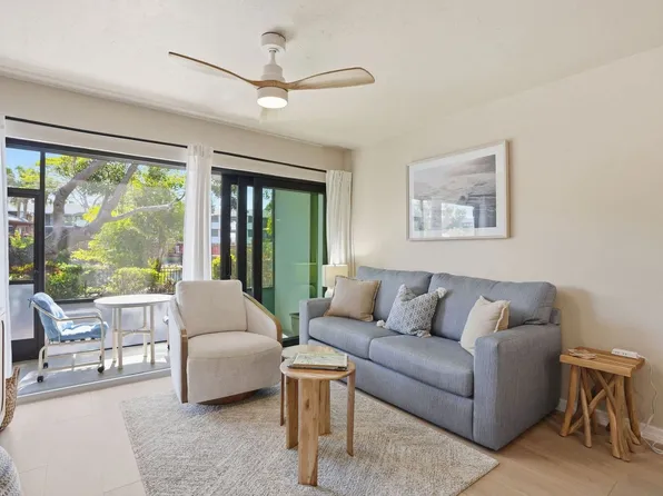 600 Neapolitan Way, Naples, FL
