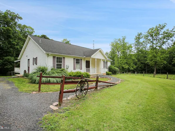 89 Stony Ln, Newburg, PA 17240