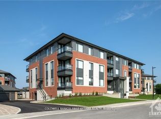 520 Pimiwidon St #203, Ottawa, ON K1K 5B6