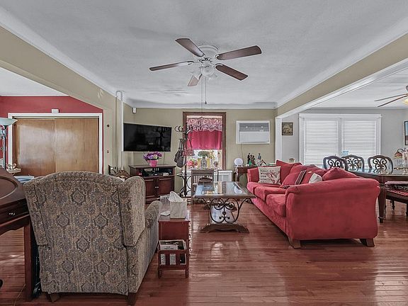 3rd image of 42-46 247th St #1