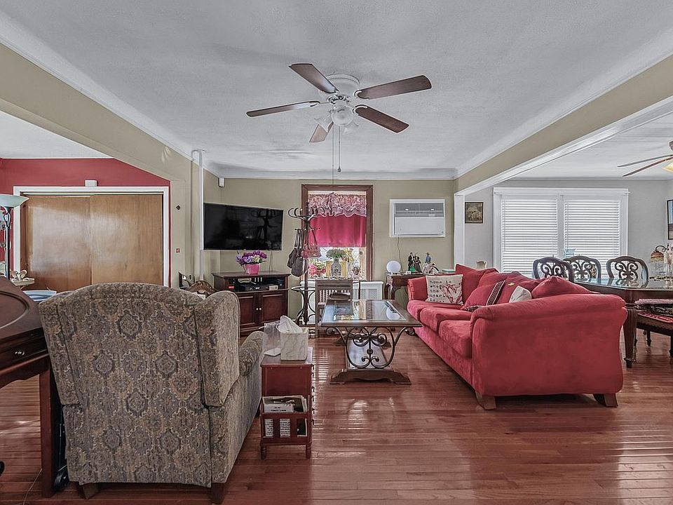 42-46 247th St #1, Little Neck, NY 11363 | MLS #S1824575 | Zillow