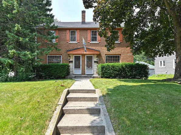 2135 South 102nd STREET, West Allis, WI 53227
