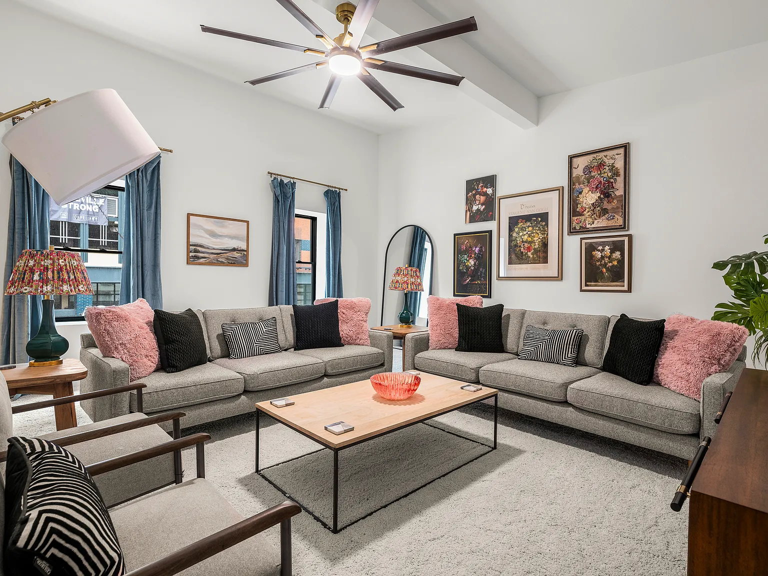 1 bed, 1.5 bath, 900 sqft, $2,750 — Photo 2