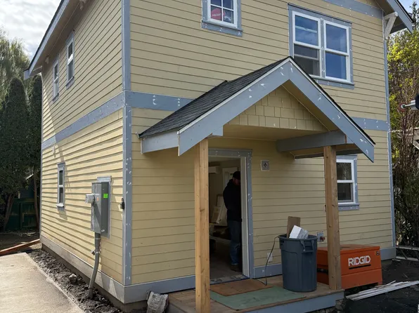 2114 I St, Bellingham, WA 98225