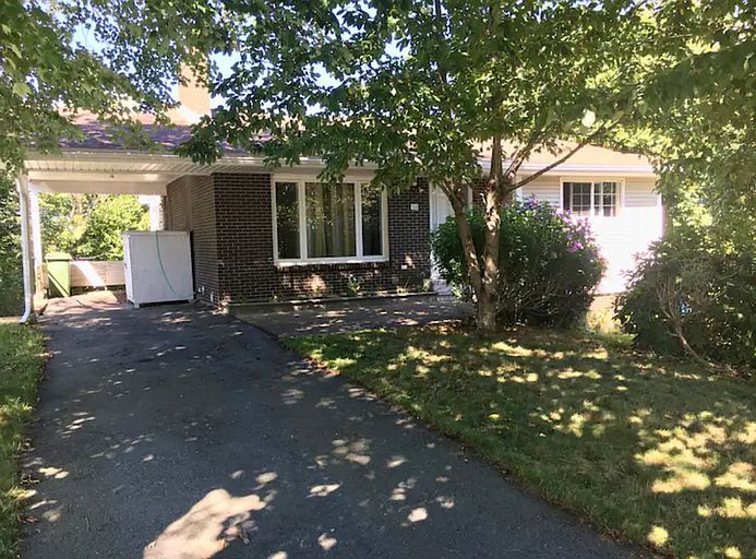 1st image of 55 Briarwood Cres