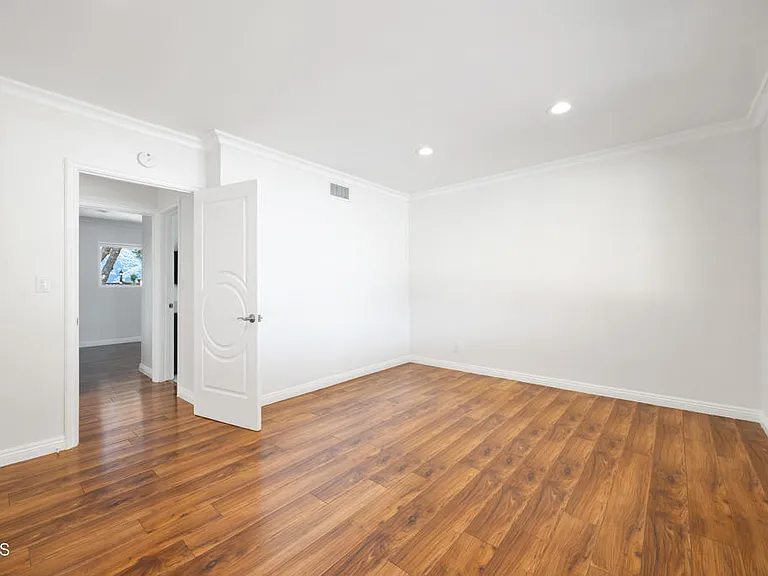 9350 Crystal View Dr — Photo 19