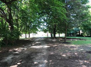 86 Hume Bedford Rd, Paris, KY 40361