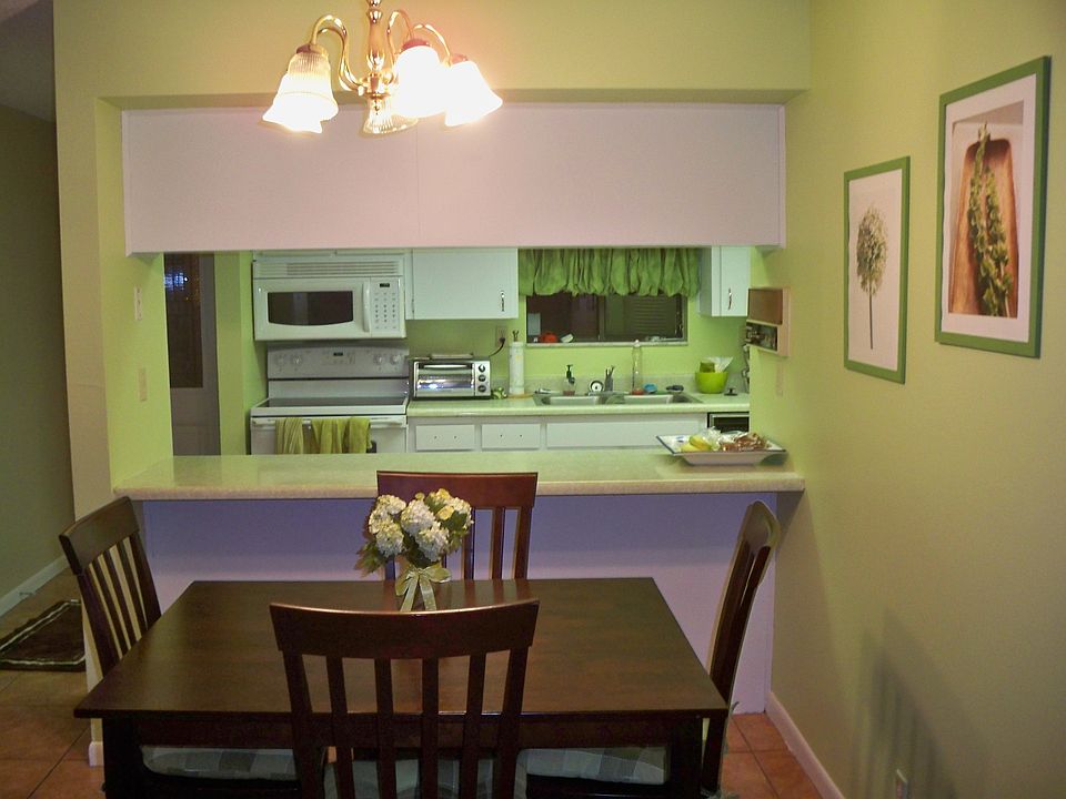 1st image of 8015 Gardenia Dr