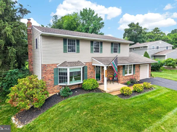 2621 Boxwood Dr, Wilmington, DE 19810