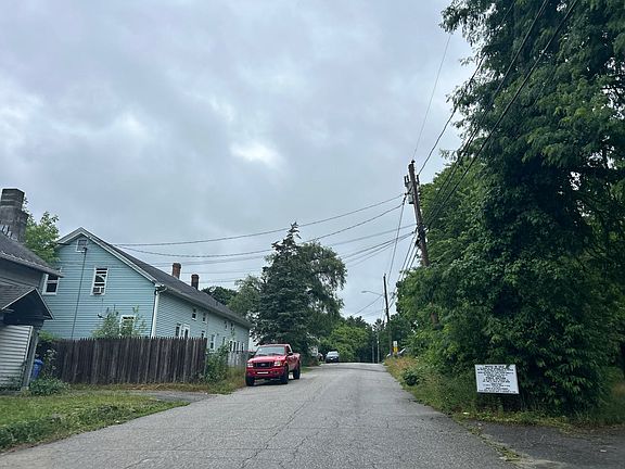 5th image of 44 Grove St