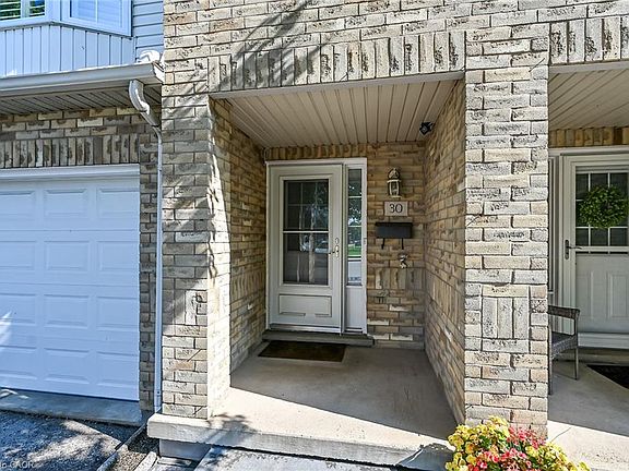 2nd image of 485 Green Rd #30