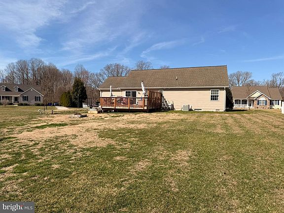 4th image of 70 W Deer Trail Rd