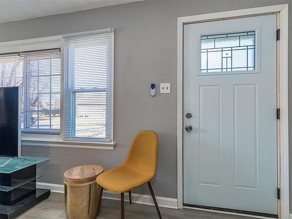 4th image of 8264 Fay Dr