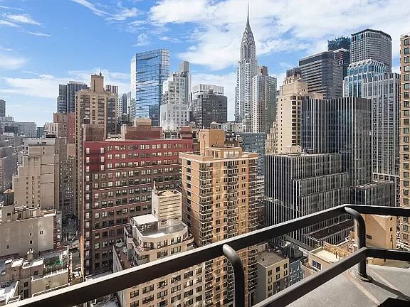 5th image of 240 E 47th St APT 19A