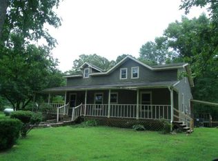 4941 James Stone Rd, Cedar Hill, TN 37032