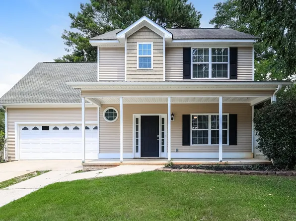 64 Crescent St, Newnan, GA 30265