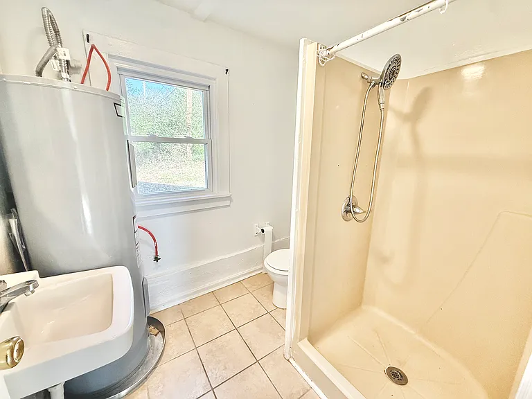 5516 F St #B — Photo 16