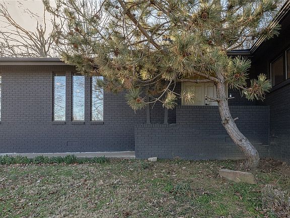 2nd image of 4047 N Valerie Dr