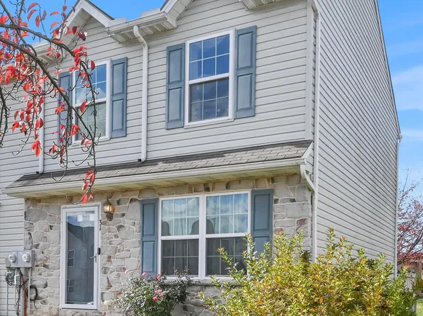 31 Laurel Dr, Myerstown, PA 17067