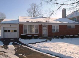 1398 Columbus Ave, Cincinnati, OH 45255