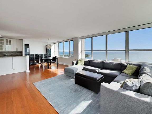 3rd image of 655 W Irving Park Rd APT 2801