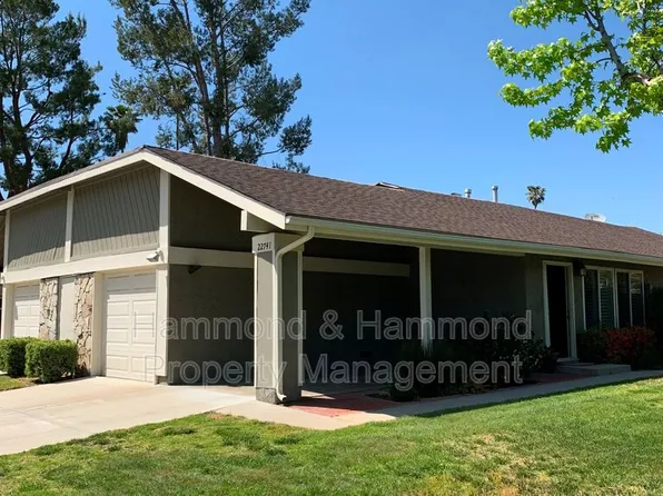22741 Bassett St, West Hills, CA 91307