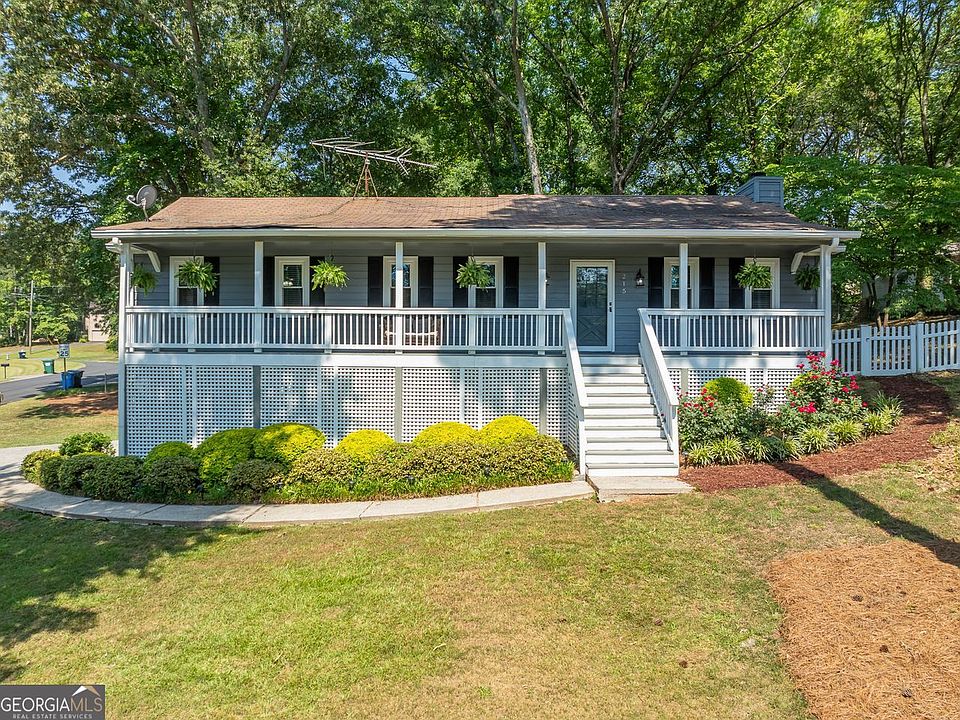1st image of 215 Castleair Dr NE