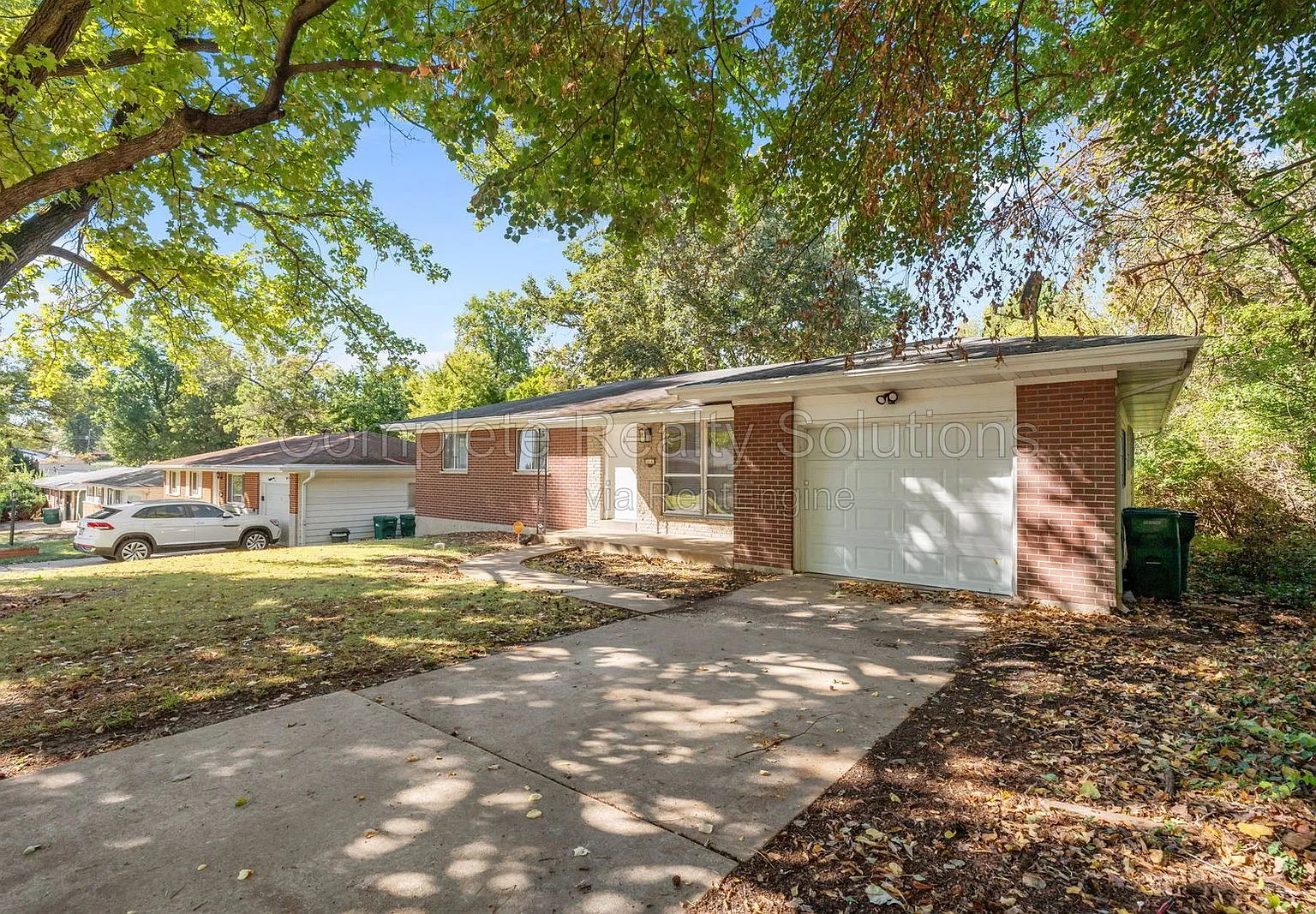 3 bed, 2.0 bath, 1411 sqft, $1,299 — Photo 3
