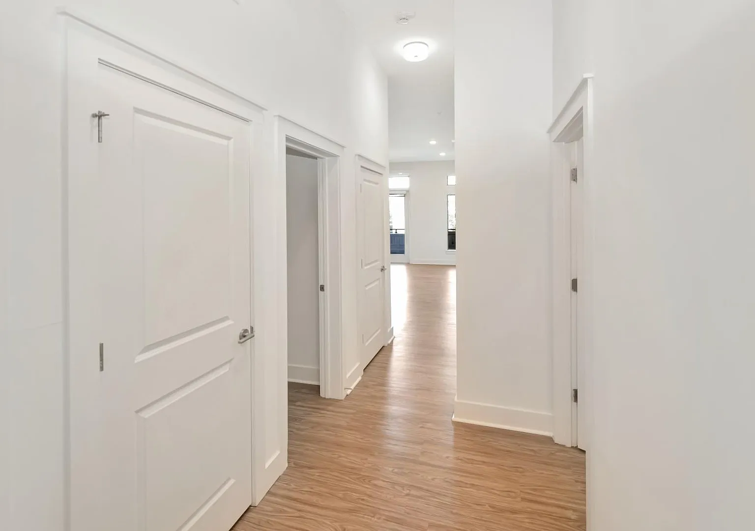 650 E Brooklyn Village Ave - South Tryon — Photo 2