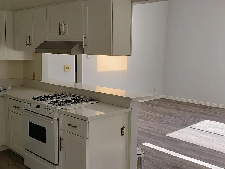 5042 Dunbar Dr #C — Photo 13