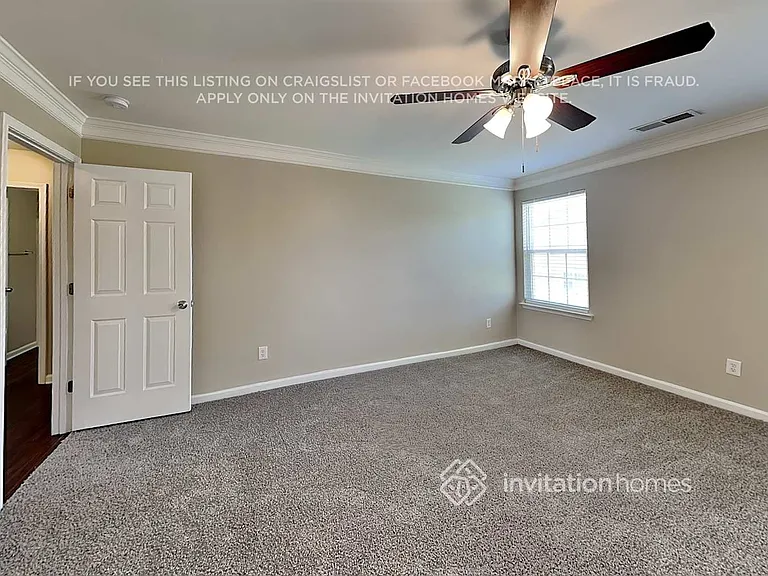 10441 Pickerel Ln — Photo 12