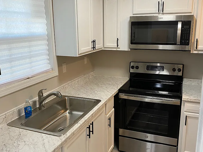 Left side of Kitchen