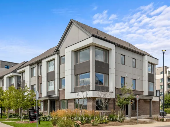 1125 Leger Way #7, Milton, ON L9E 1N7