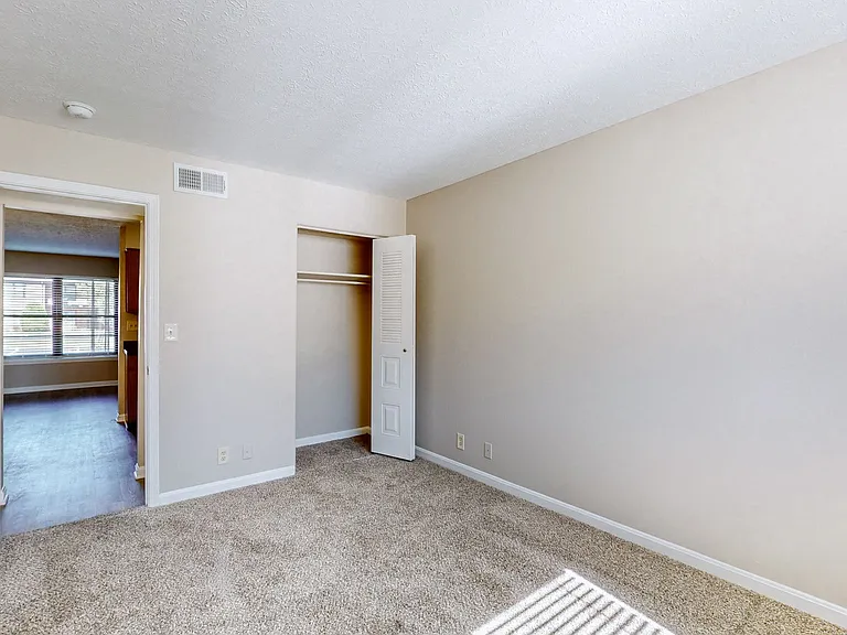 Breckinridge Pointe Apartments — Photo 7