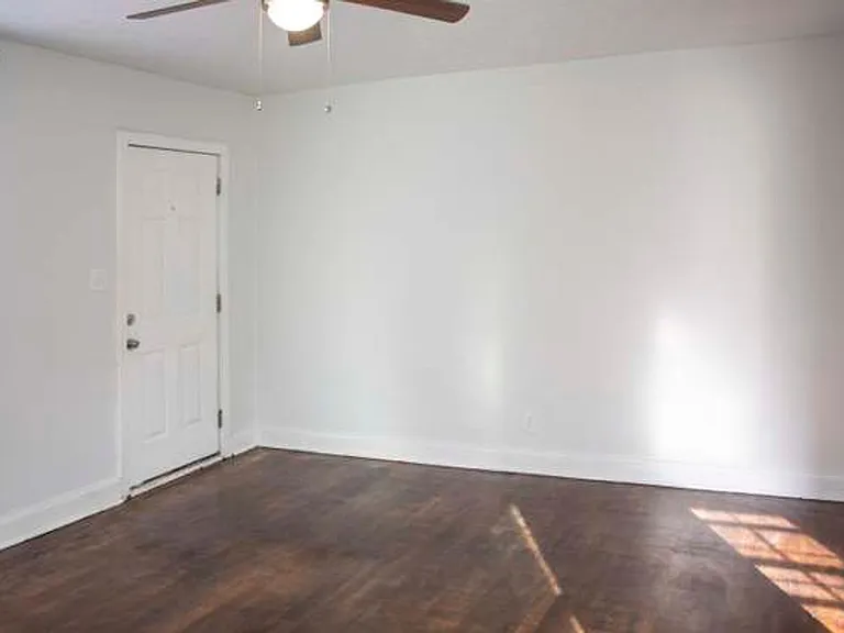 4032 Walker Blvd — Photo 9