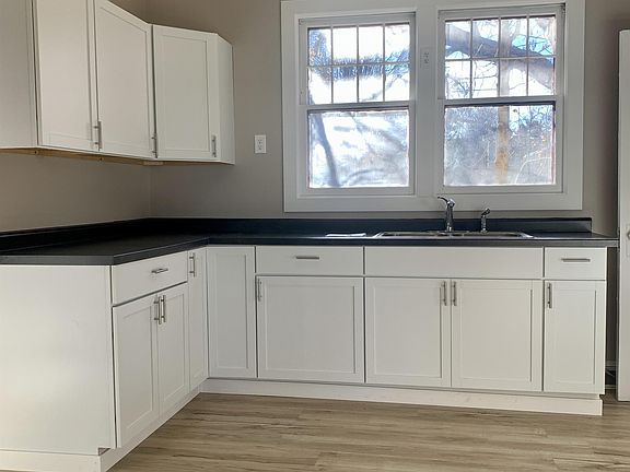 2nd image of 5492 Daffodil Ave