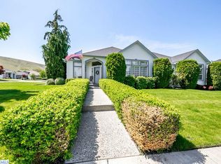 3403 Hanstead St, Richland, WA 99352