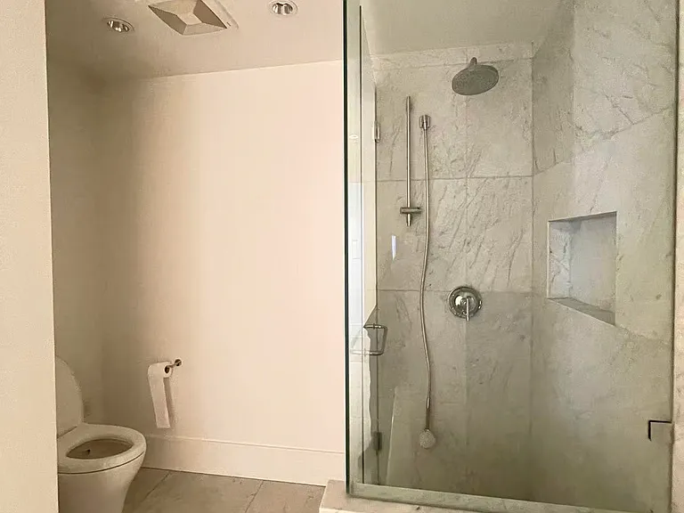 1501 Foster St — Photo 11