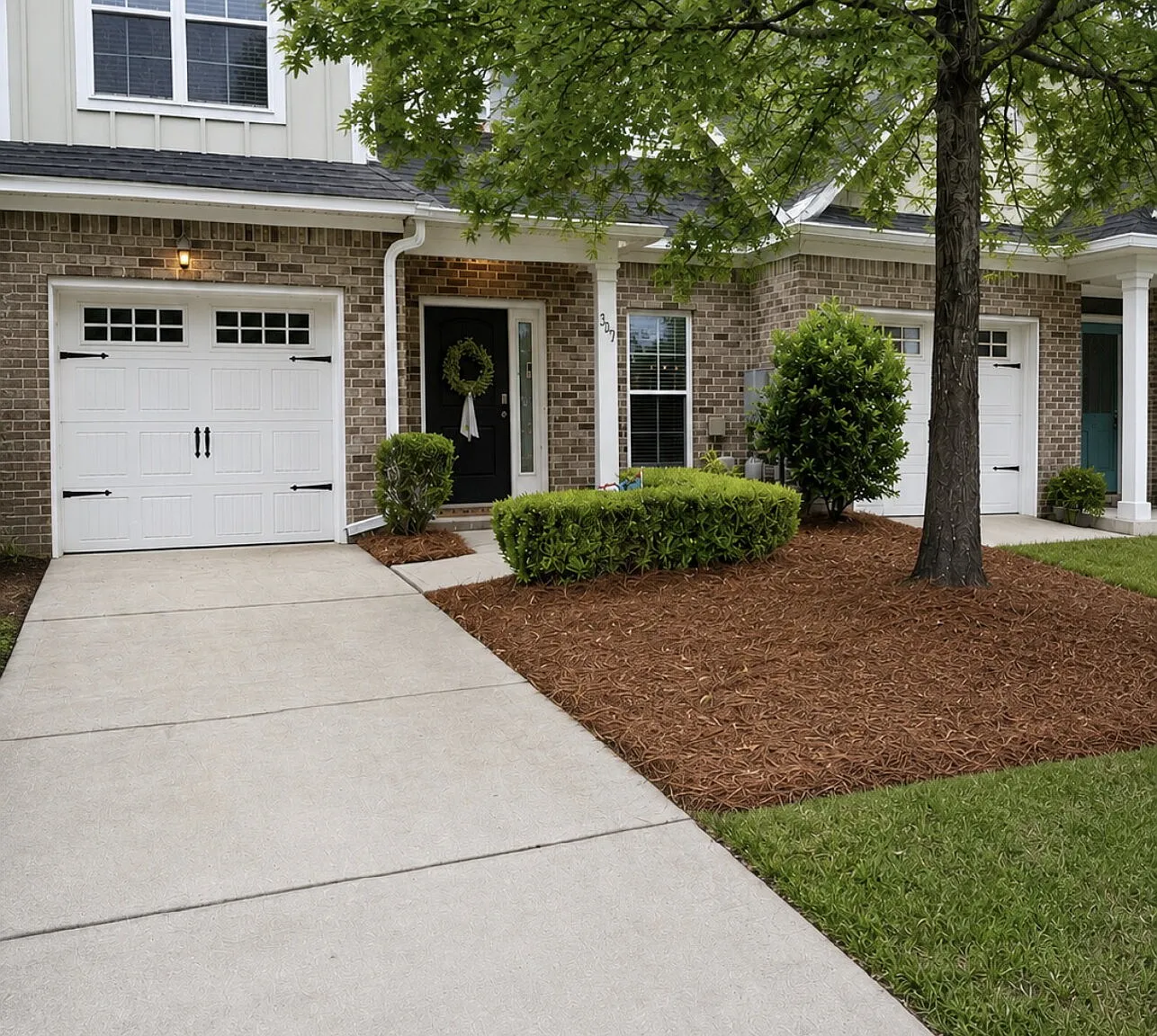 3 bed, 2.5 bath, 1584 sqft, $1,900 — Photo 1