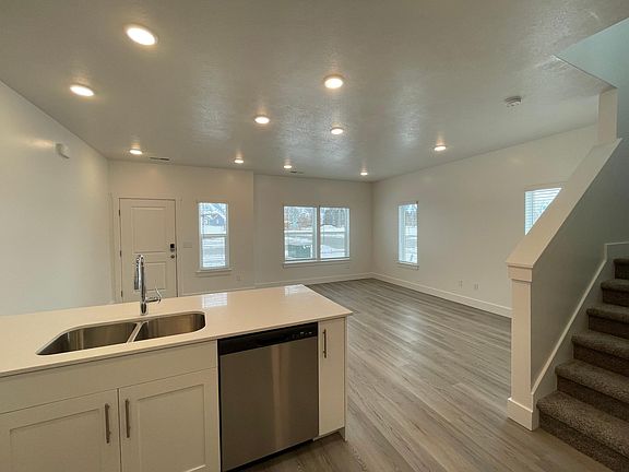 Main kitchen/dining/family room