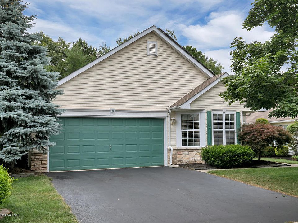 1st image of 3511 Vicari Ave