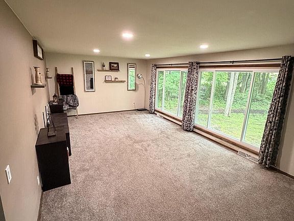 2nd image of 3747 Maplewood COURT