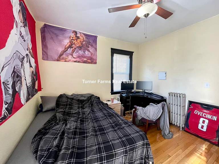 221 Holland St #2R — Photo 12