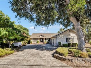 17120 Knollview Dr, Hidden Valley Lake, CA 95467