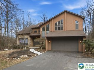20 Highland Dr, Fleetwood, PA 19522